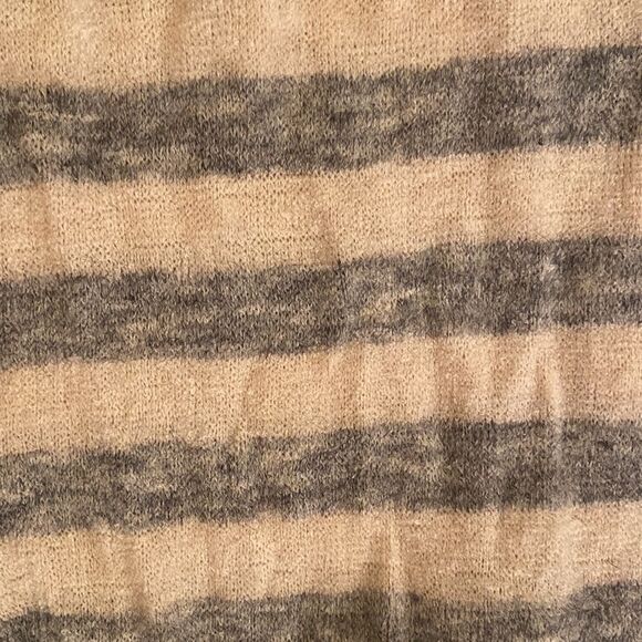 NWT Nico La cardigan gray and cream - Picture 10 of 10